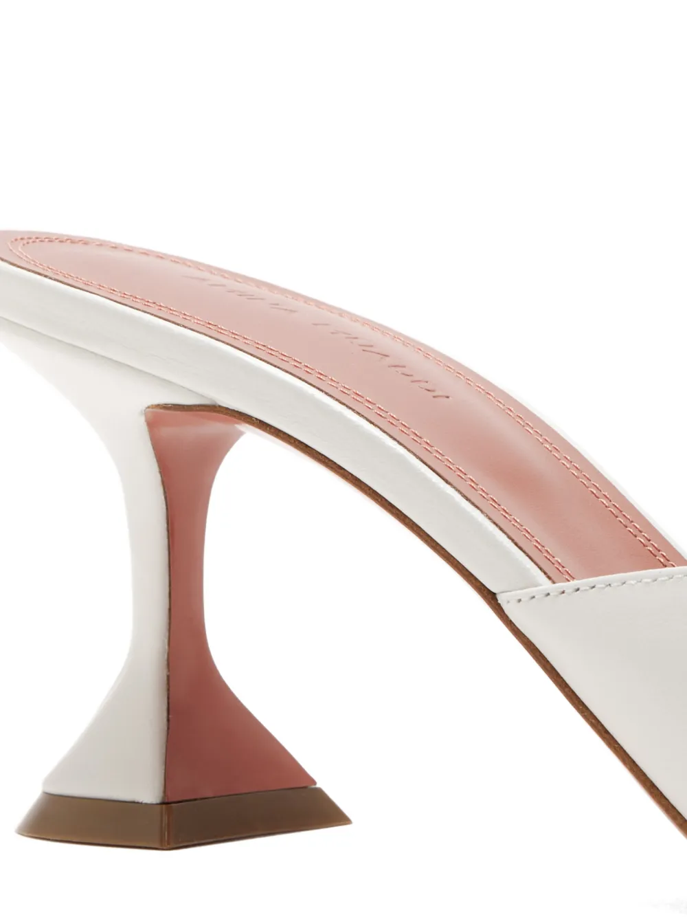 Lupita mules