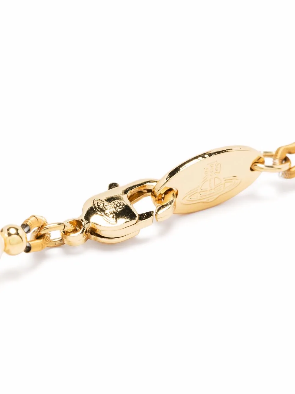 Relief pearl-chain choker